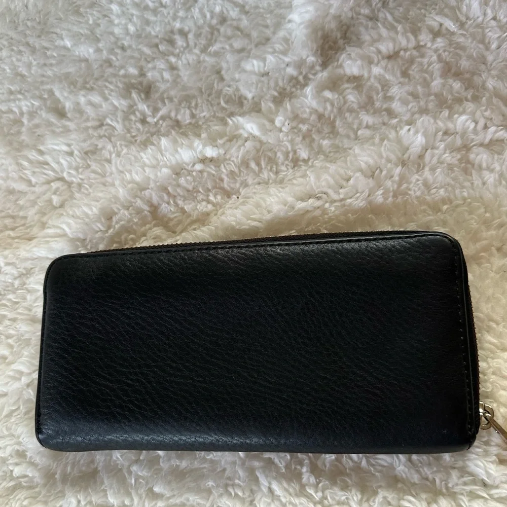 Michael Kors Leather Jet Set Continental Wallet - Picture 5 of 9